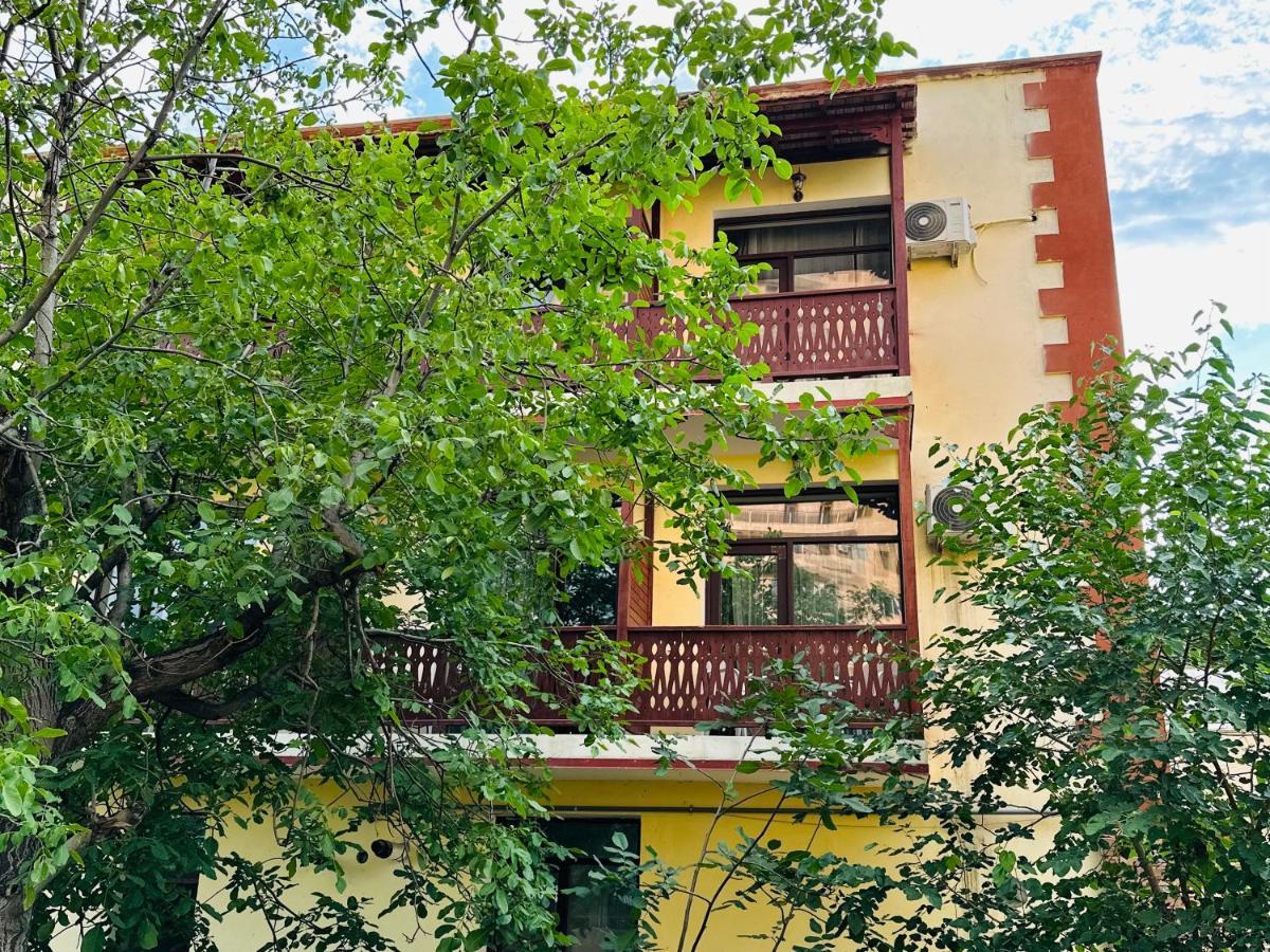 Old Armenia Hotel Erivan Dış mekan fotoğraf